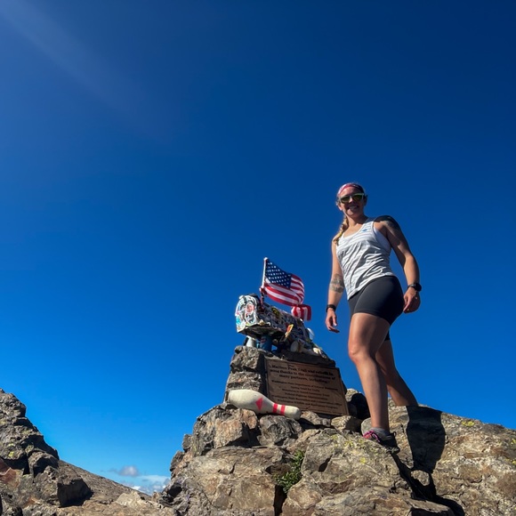 Meet your Posher, Lisa! - Picture 2 of 6